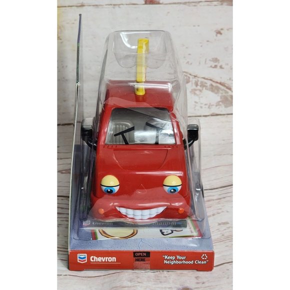 Vintage 2005 Chevron Cars Payton Pizza - Techron Stickers Inside Toy Car - Picture 2 of 16